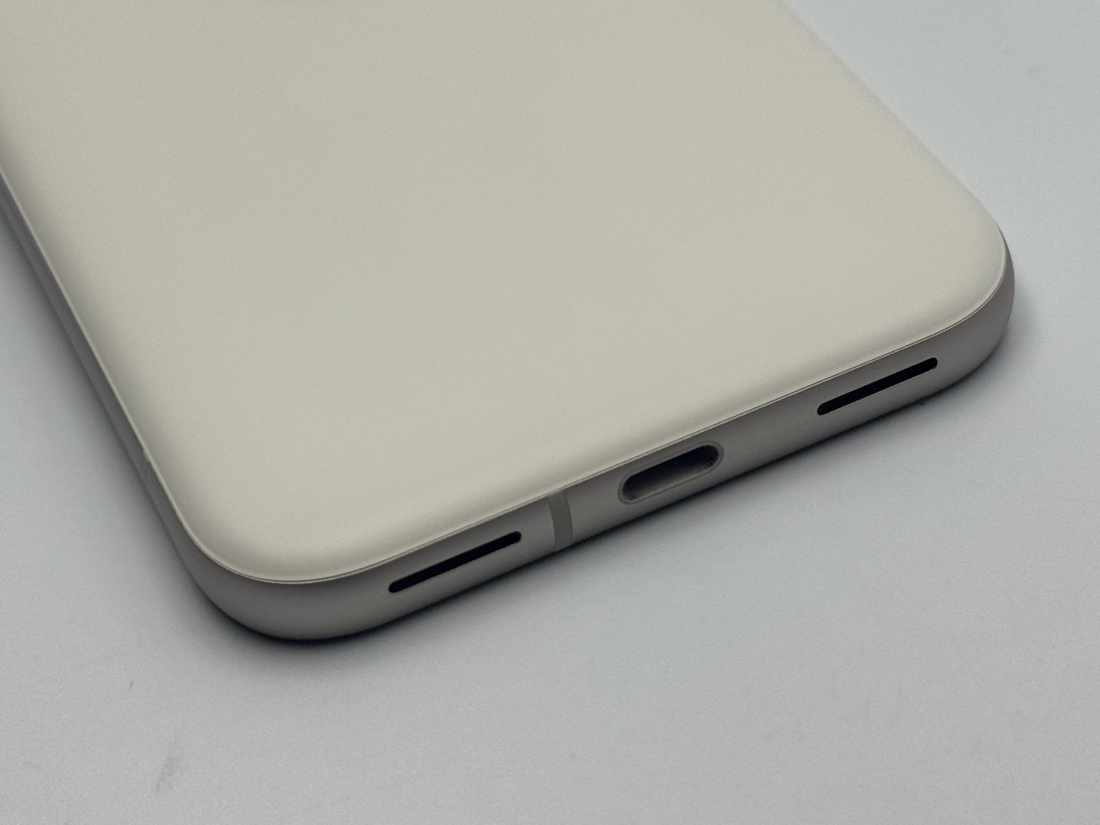 箱付き中古A】Google Pixel 8a 128GB Porcelain SIMフリー 白ロム