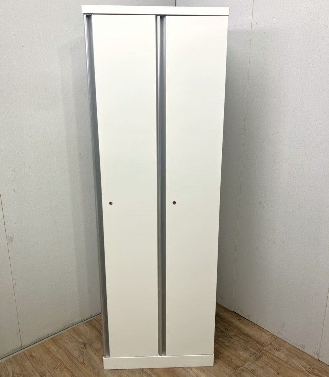 【中古品】オカムラ SWシリーズ 2人用ロッカー 4572SW ホワイト