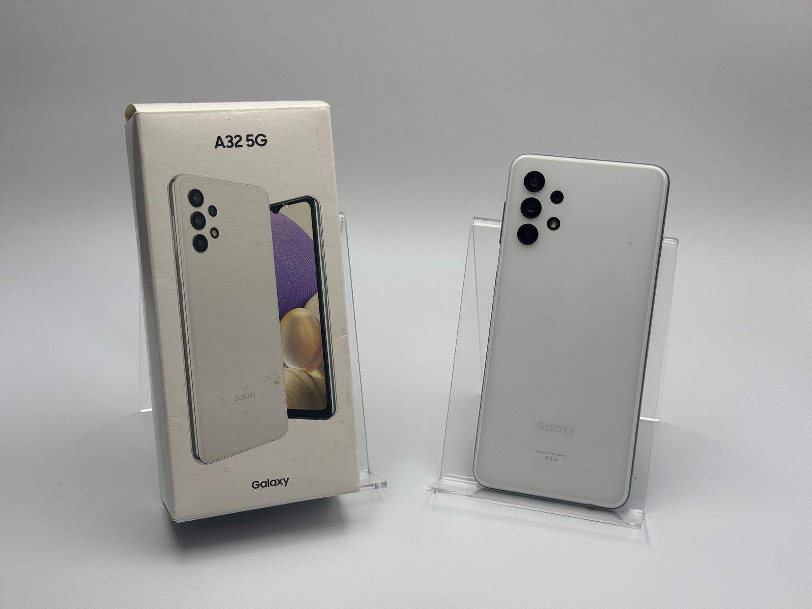 A32 Galaxy ムスビー｜☆新品同様☆SCG08 ホワイト SCG08 5G A32 Galaxy 5G 653370 オーサムホワイト スマートフォン本体