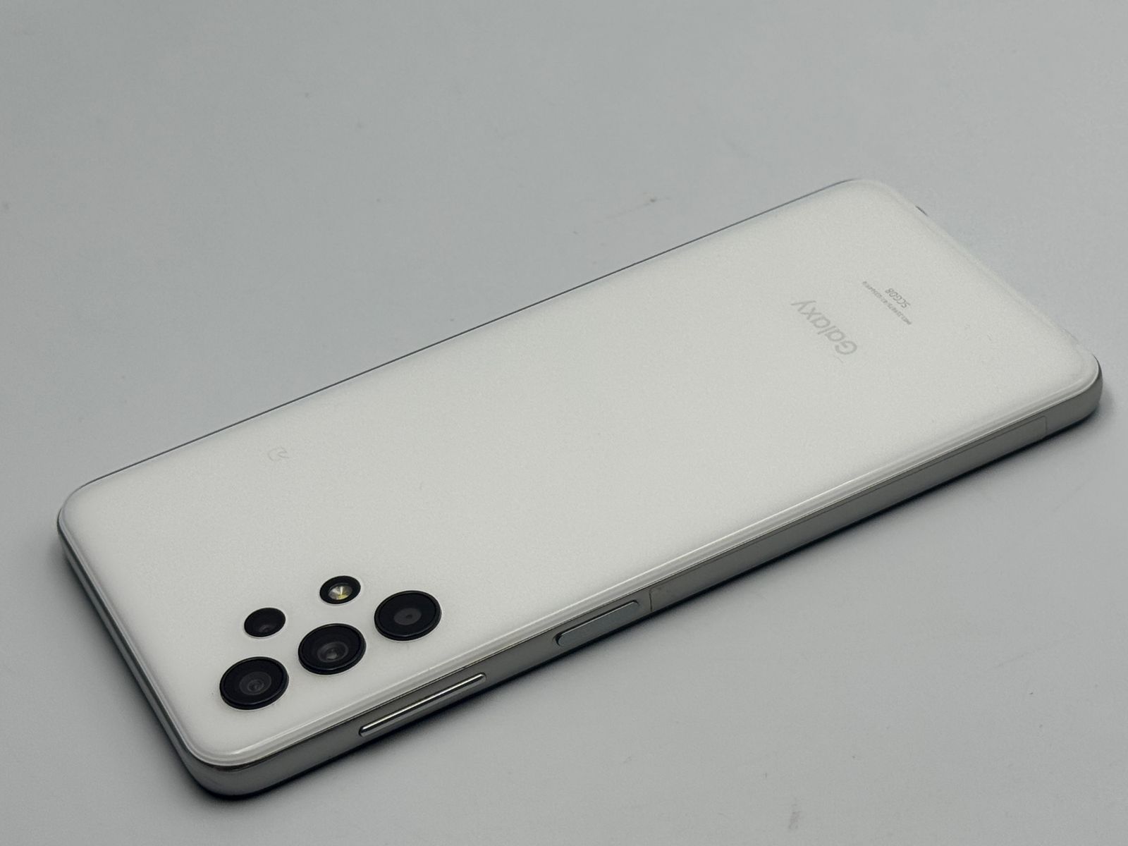 Galaxy A32 5G SCG08 オーサムホワイト Cランク - メルカリ