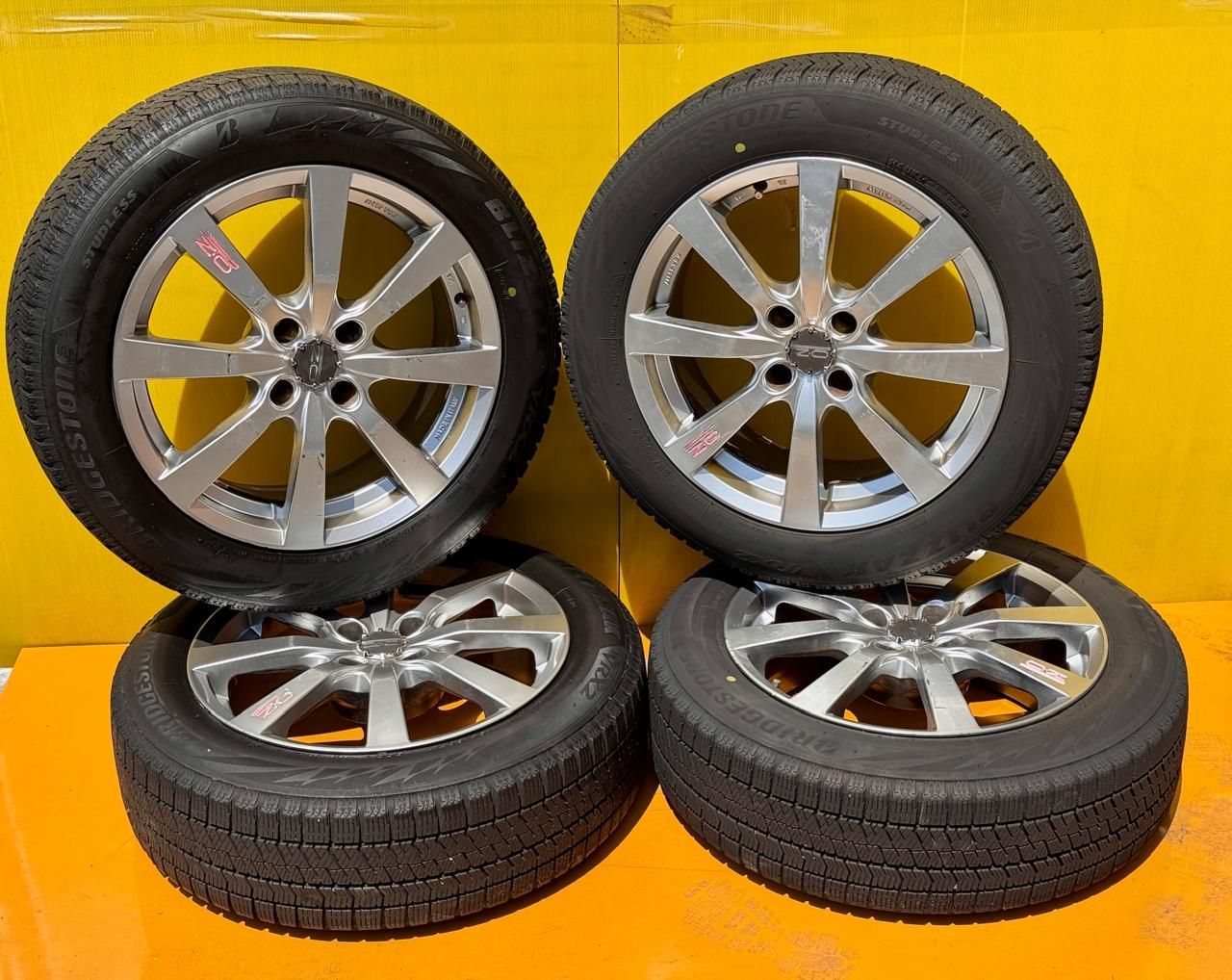 AT-470] 4本 5穴 O.Z アルミホイール 7JX17 ET25 ブリヂスト 195/60R17 