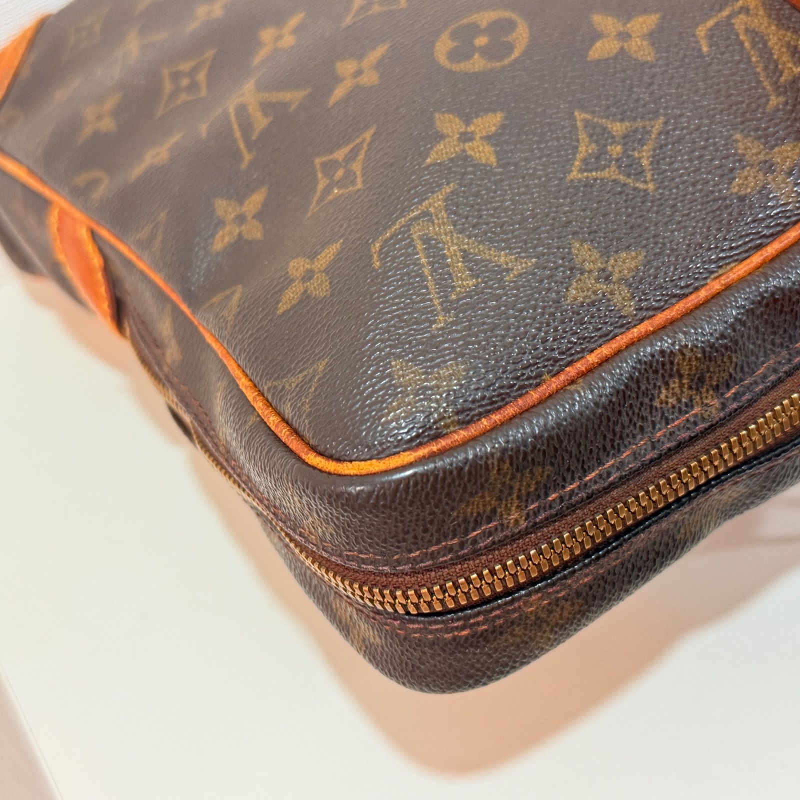 LOUIS VUITTON ルイヴィトン ポルトドキュマン モノグラム 鑑定済 LOUIS VUITTON】ルイヴィトン『モノグラム ポルトドキュマン バンド