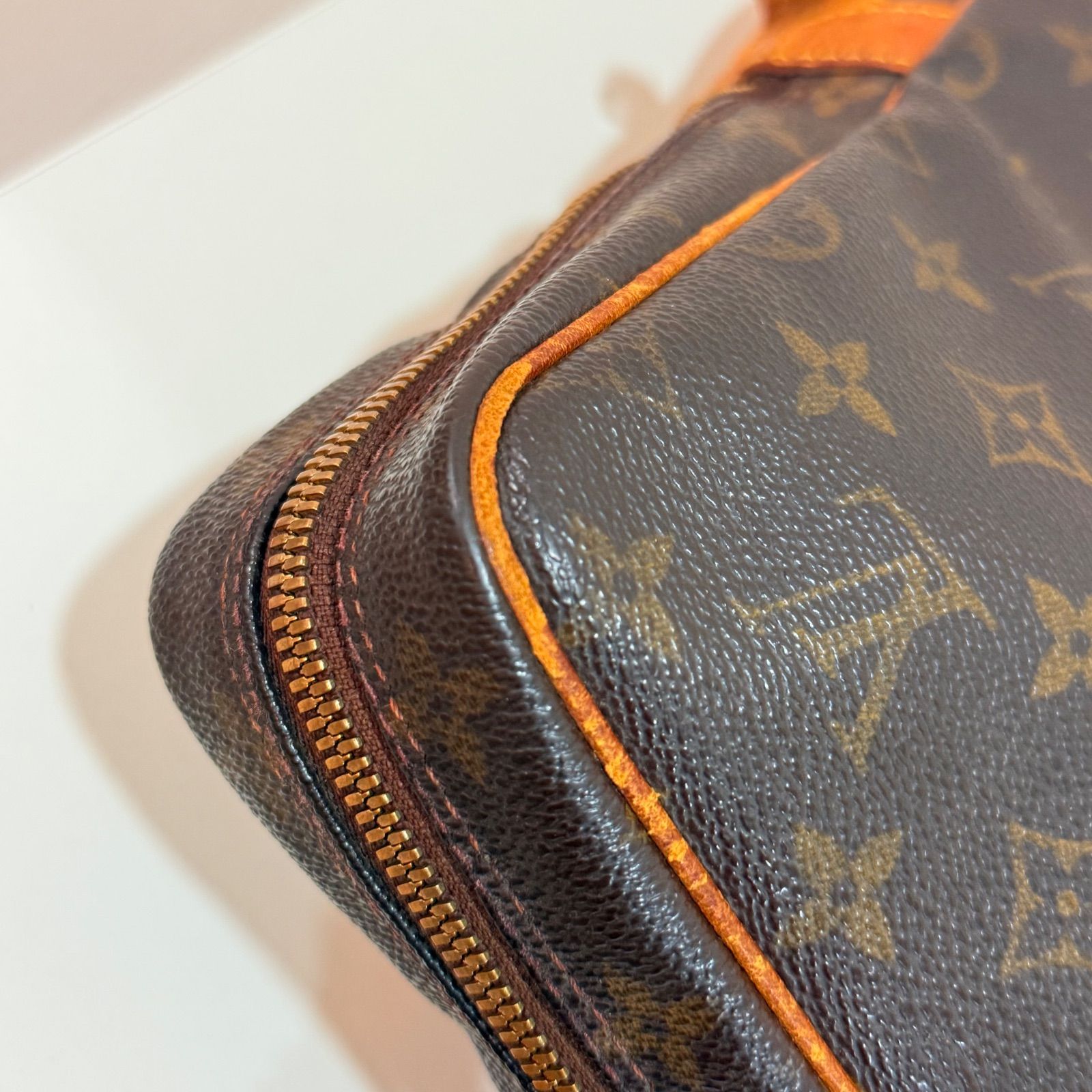 ■美品■LOUIS VUITTON ルイヴィトン モノグラム ポルトドキュマン LOUIS VUITTON ルイヴィトン モノグラム ポルトドキュマン 美品 - メルカリ