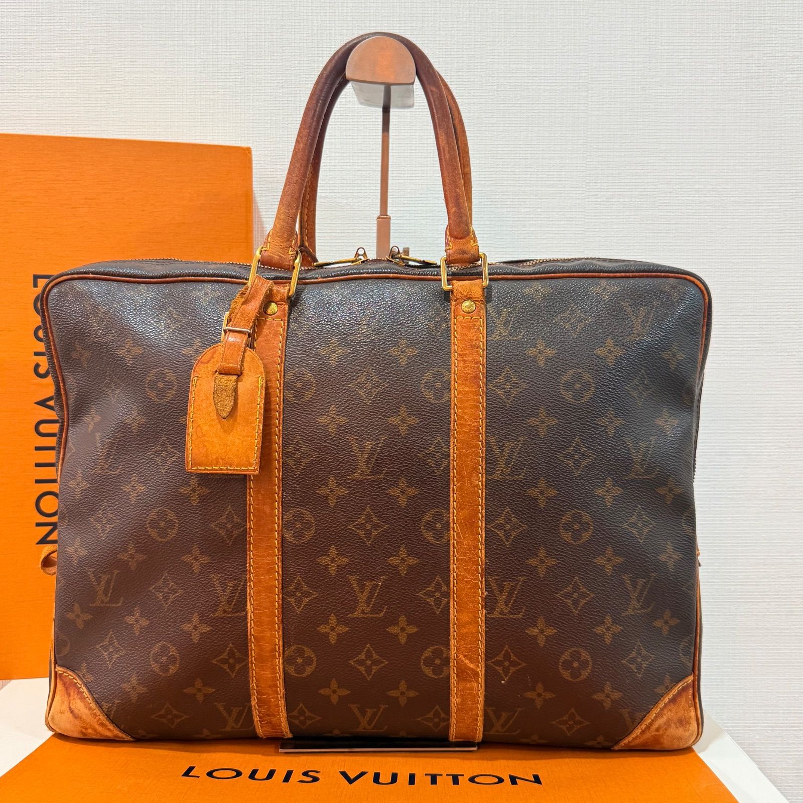 ■美品■LOUIS VUITTON ルイヴィトン モノグラム ポルトドキュマン LOUIS VUITTON ルイヴィトン モノグラム ポルトドキュマン 美品 - メルカリ