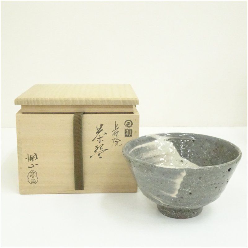 上野焼　高田湖山造　茶碗（共箱） 茶道 抹茶 おしゃれ 抹茶茶碗 抹茶碗 和食器 レトロ 茶器 骨董 茶わん 茶会 茶の湯 7,100円