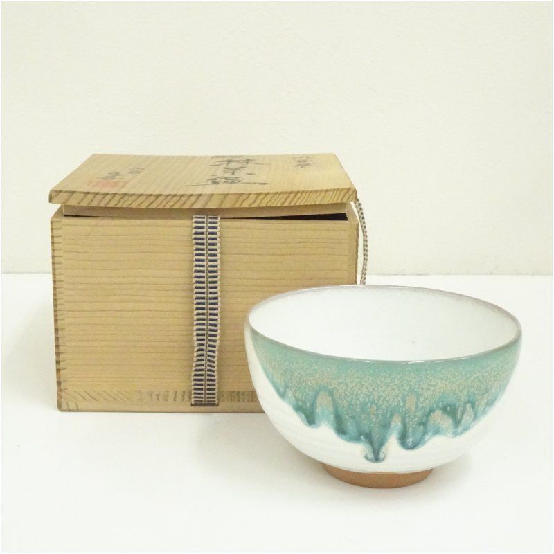 骨董品　秞掛け　抹茶碗　塗箱付き　時代感 横田鳳山造 掛流し茶碗（保護箱） 茶道 抹茶 おしゃれ 抹茶茶碗 抹茶碗