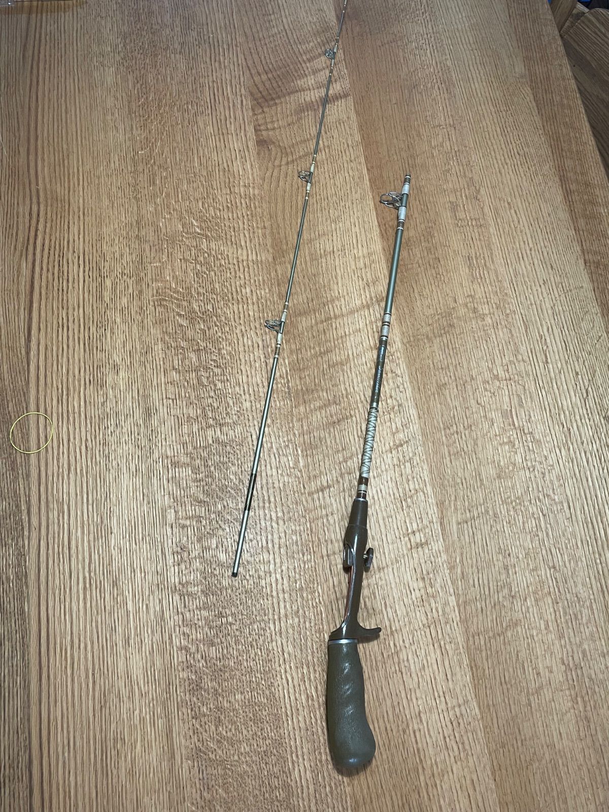 ★☆ 稀少その2 Kmart Sportfisher 4.5FT オールド ショートベイトロッド 2ピース 日本製 センターカット ガングリップ 一体型 アメリカンヴィンテージ 渓流ベイトフィネス コンパクト収納 (検 ヘドン シェイクスピア ABU) ☆★