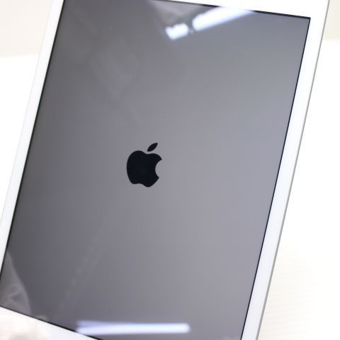 美品 iPad 第8世代 Wi-Fi 32GB シルバー 即日発送 タブレット Apple