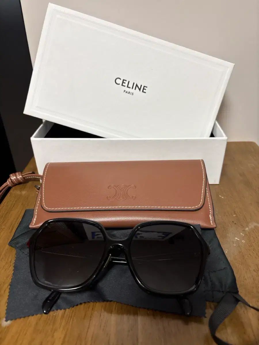 Celine セリーヌ サングラス