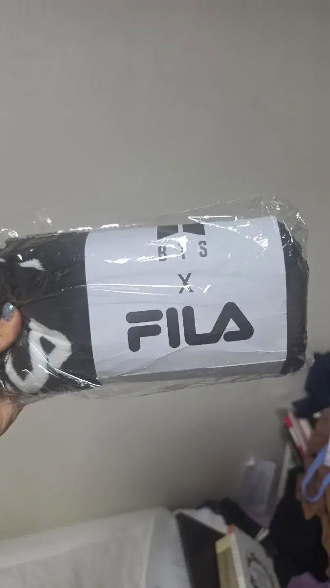 BTS Run FILA スウェット 特典 ヘアバンド 非売品 ブランケット FILA X BTS コラボ ブランケット ブラック - メルカリ