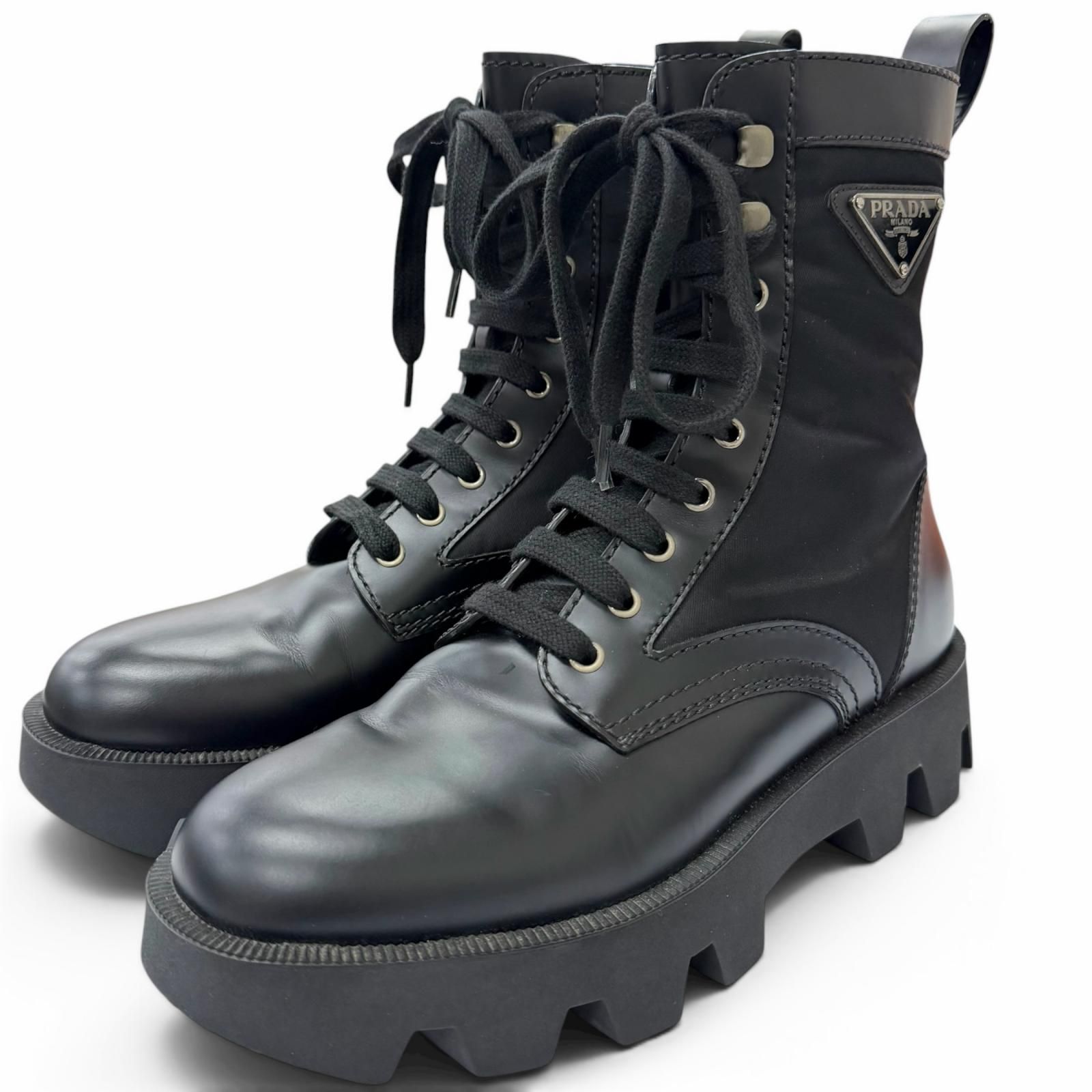 美品□PRADA プラダ 2UE006 レザー ナイロン トライアングルロゴ 三角プレート コンバットブーツ アンクルブーツ ブラック 6 イタリア製 メンズ