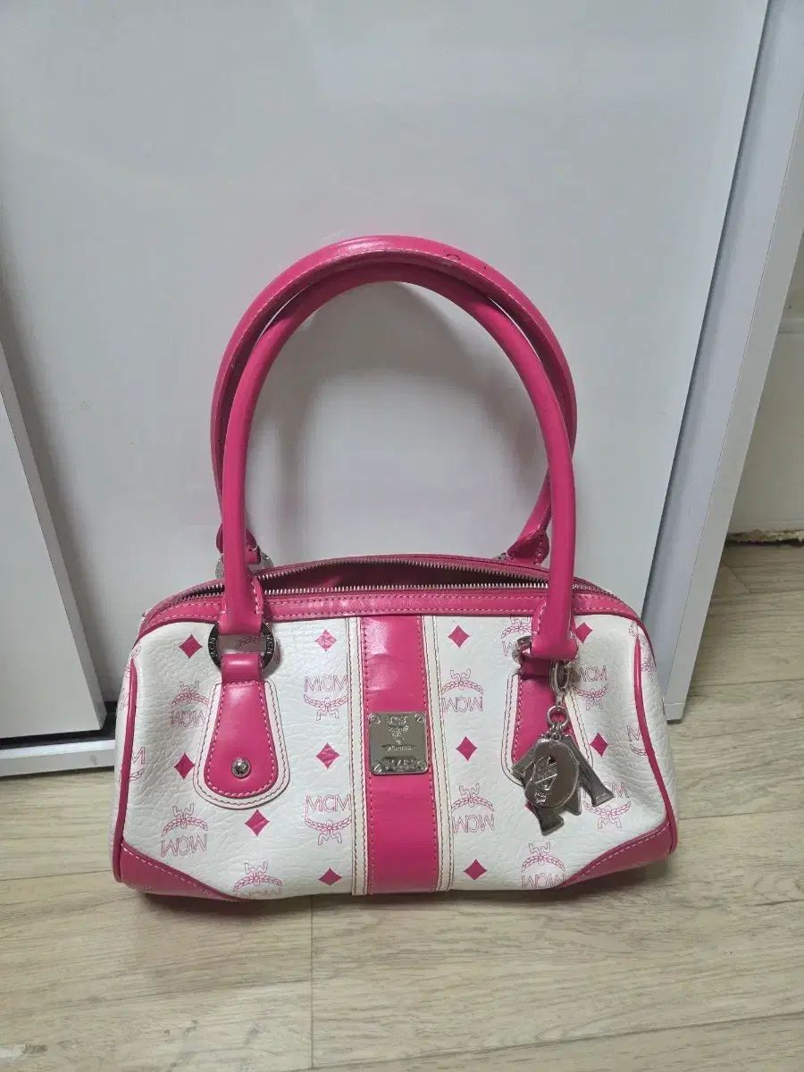 MCM エム シー エム バッグ