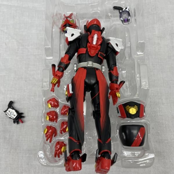 中古】開封)S.H.Figuarts 仮面ライダーギーツ レーザーブースト