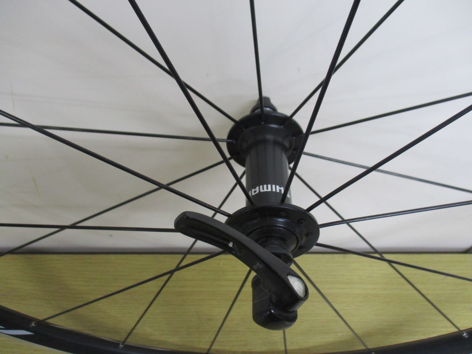 B201 SHIMANO シマノ WH-RS100 ロードバイクホイールセット700×25C 前