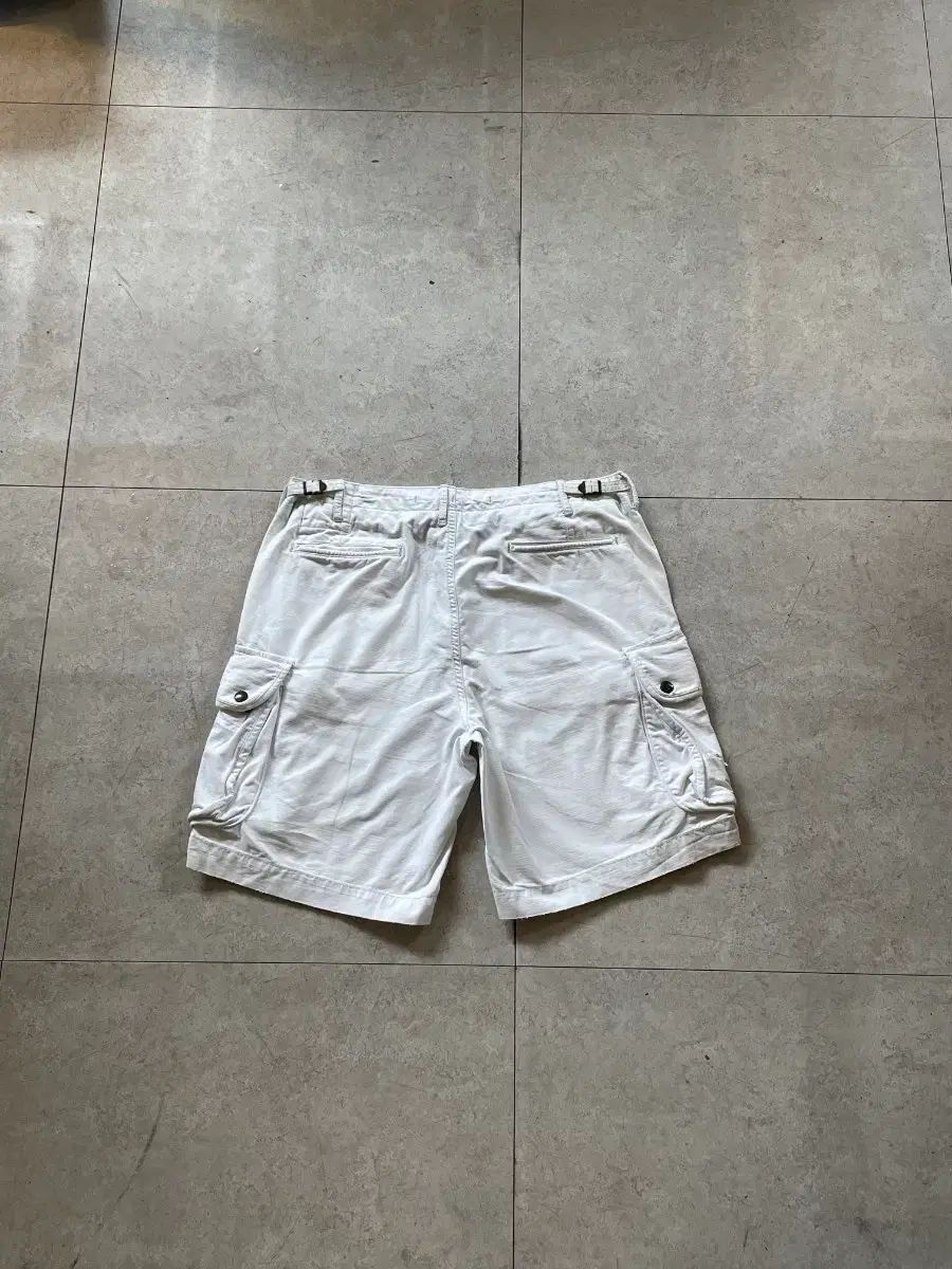 ポロラルフローレン 白 カーゴ ハーフパンツ