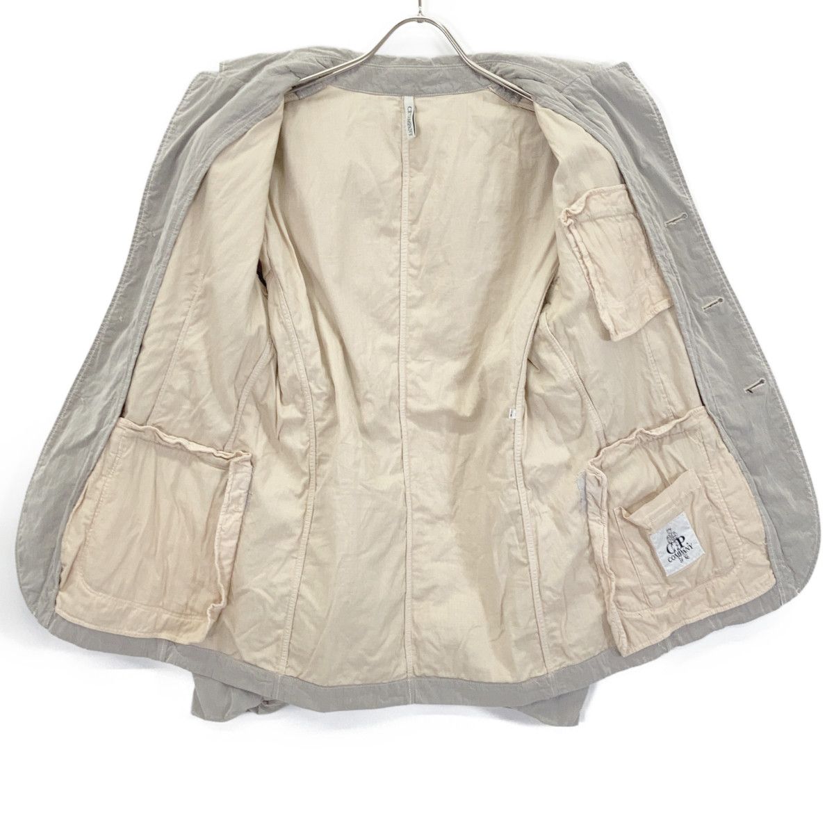 C.P.COMPANY シーピーカンパニー 14WCPUZ01437 ベージュ コットン 