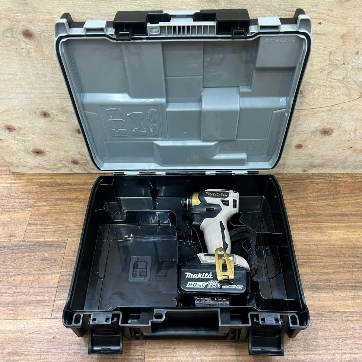 ◇マキタ(makita) インパクトドライバー 20周年モデル プレミアム 