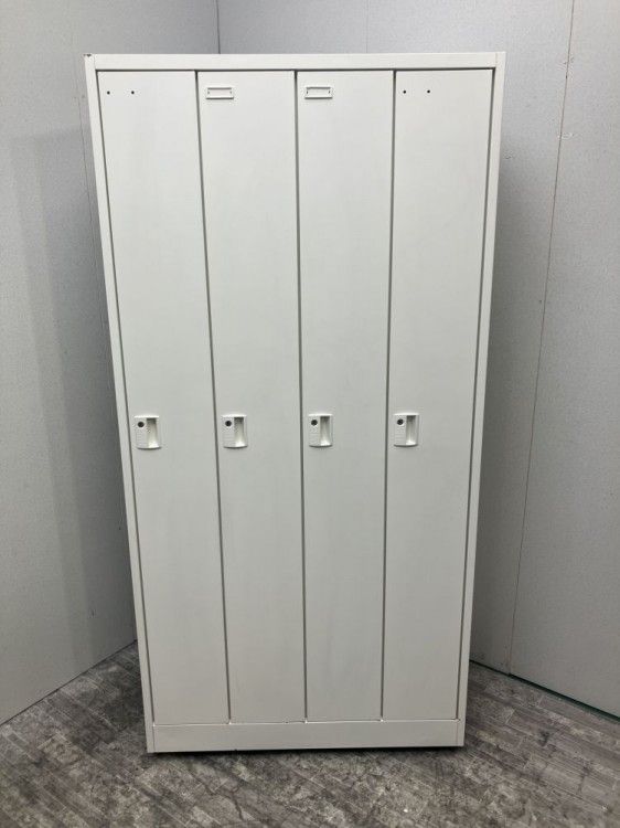 【中古品】オカムラ FZタイプシリーズ 4人用ロッカー 4574FZ ZA75 ホワイト