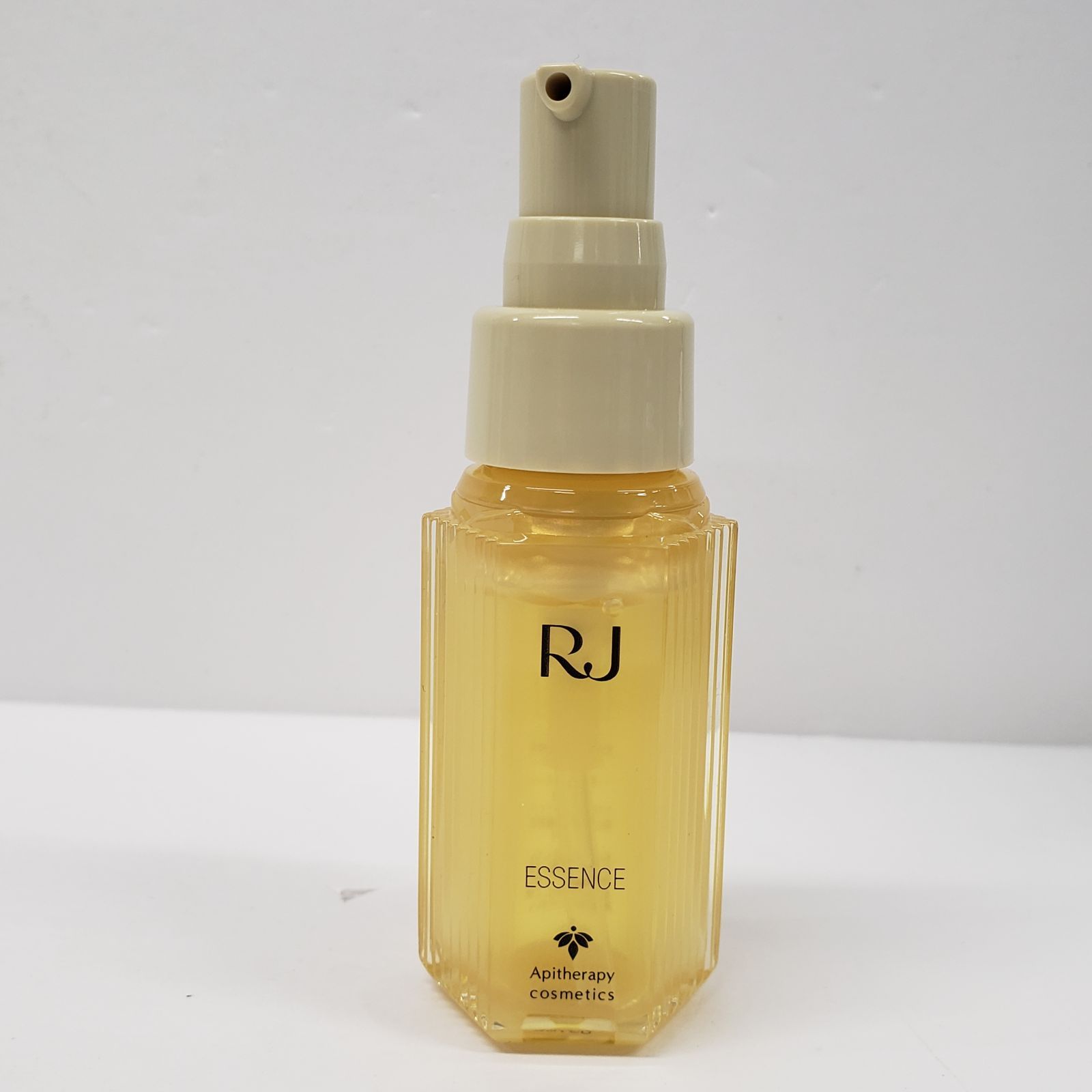 V1575 山田養蜂場 薬用RJエッセンス i 30ml-一目惚れして購入