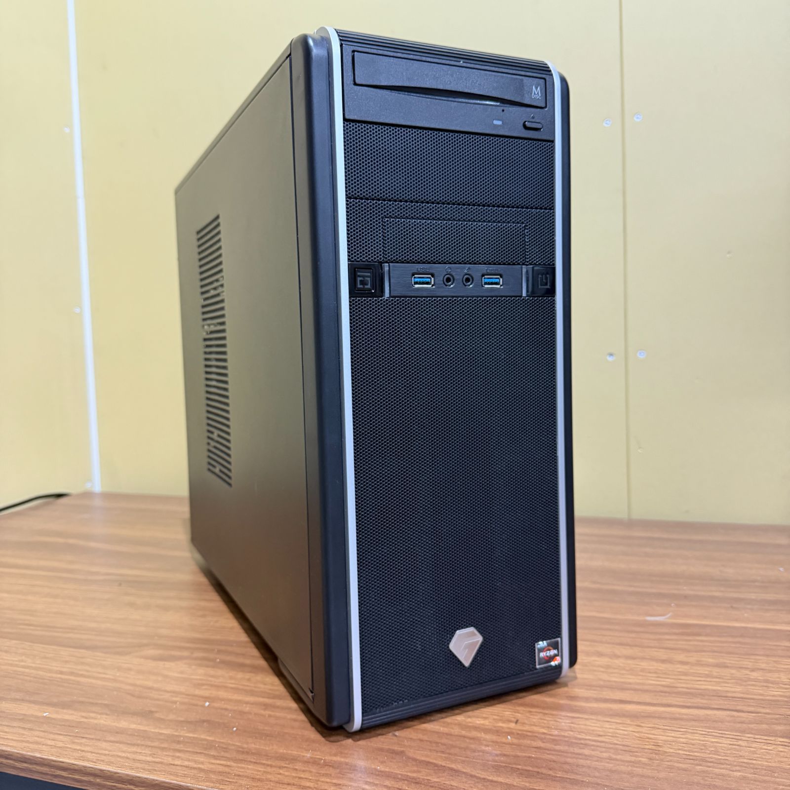 ゲーミングPC/Ryzen7 3800X/RTX2070/メモリ16GB Amazon.co.jp: ASUS ゲーミングデスクトップ ROG Strix (Ryzen 7 3800X