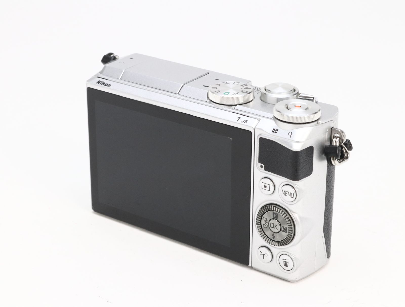 B (並品) Nikon ニコン 1 J5 シルバー ボディ シャッター数 12,780枚
