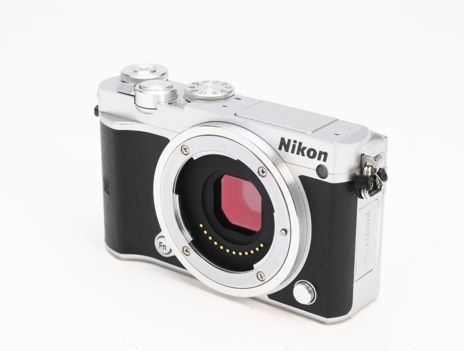 B (並品) Nikon ニコン 1 J5 シルバー ボディ シャッター数 12,780枚