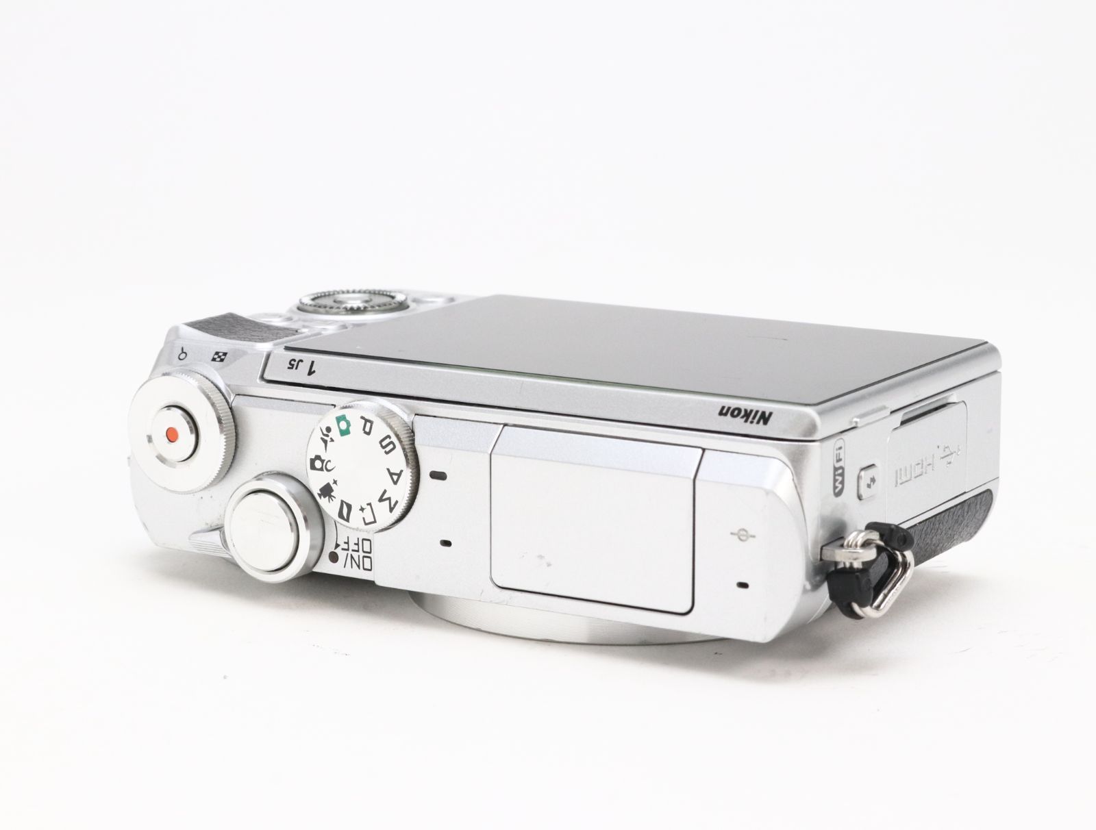 B (並品) Nikon ニコン 1 J5 シルバー ボディ シャッター数 12,780枚