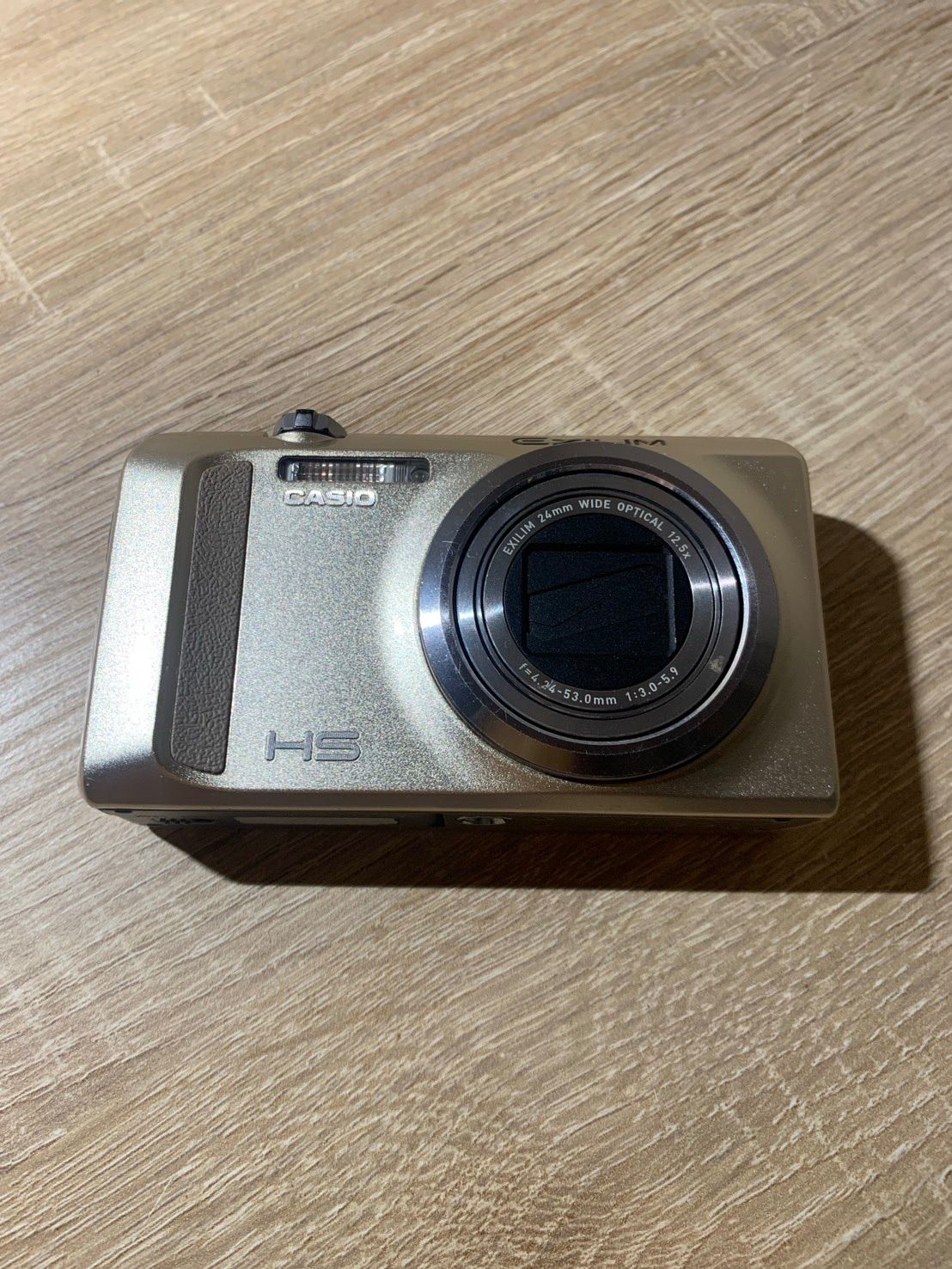 0910 Casio EXILIM EX-ZR500 ゴールド デジカメ 【コ】