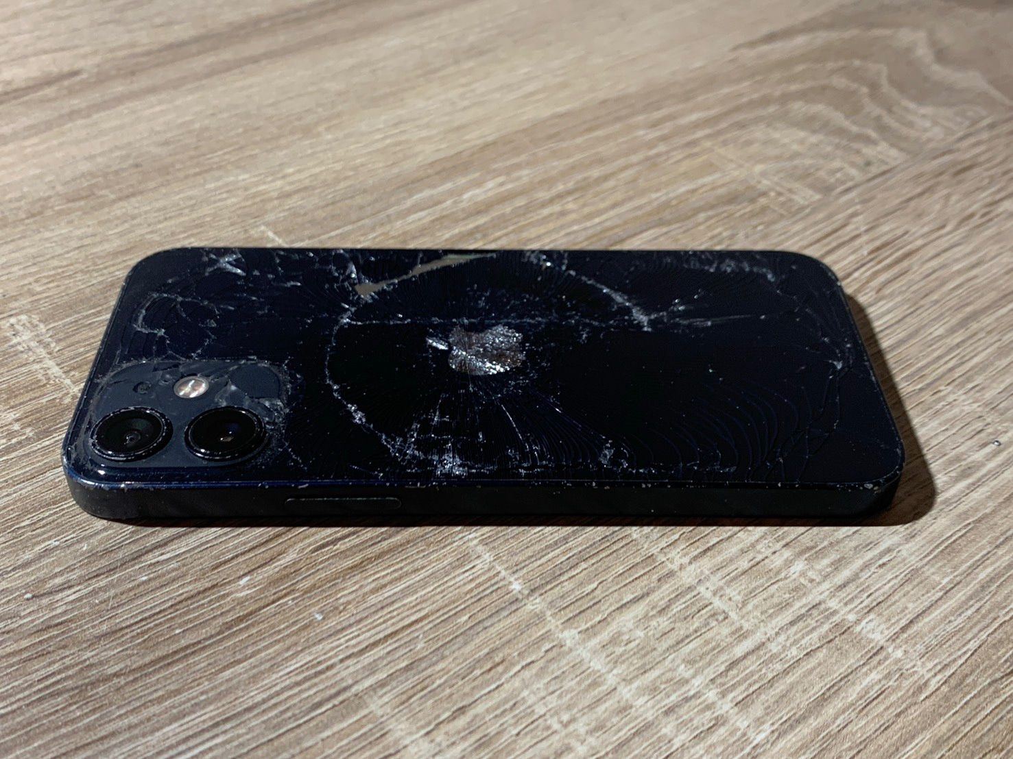 0995 iPhone 12 mini 64GB ブラック ジャンク品 【ネ】 - メルカリ