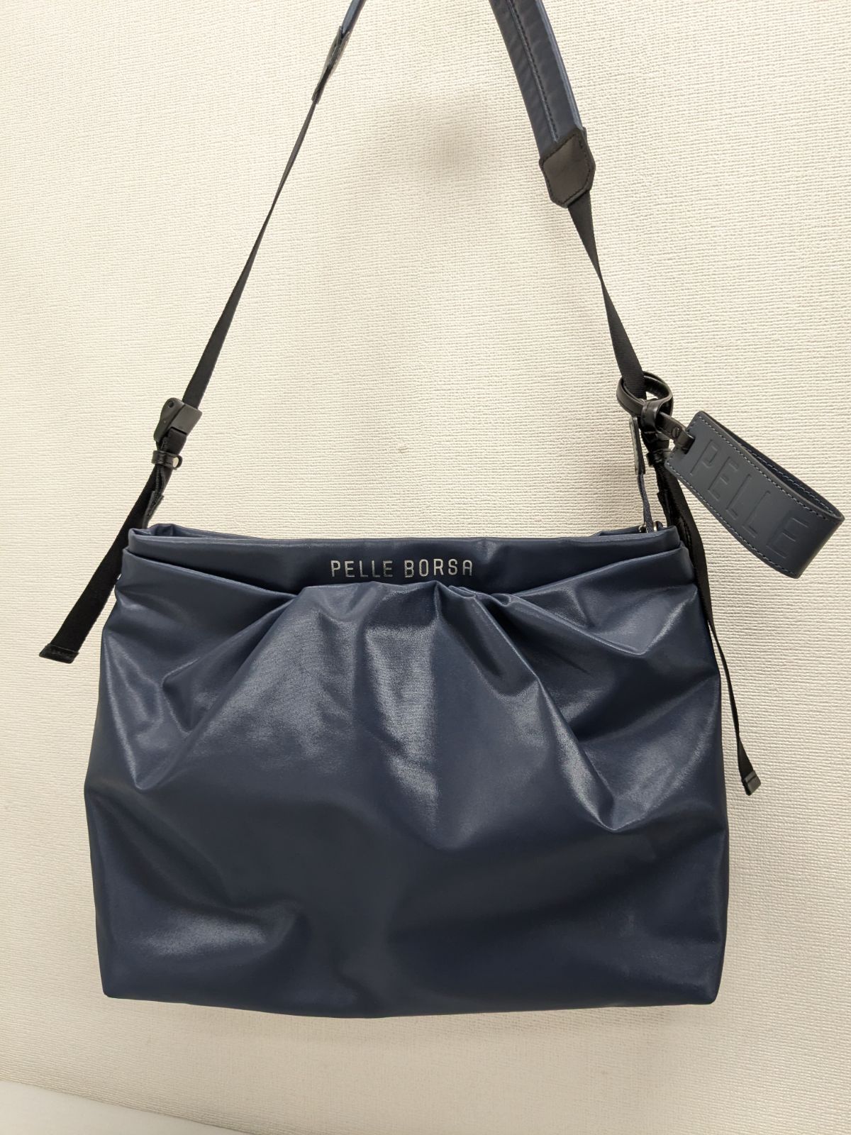PELLE BORSA ペレボルサ A4ギャザーショルダー チアーズ Cheers 4675 ネイビー