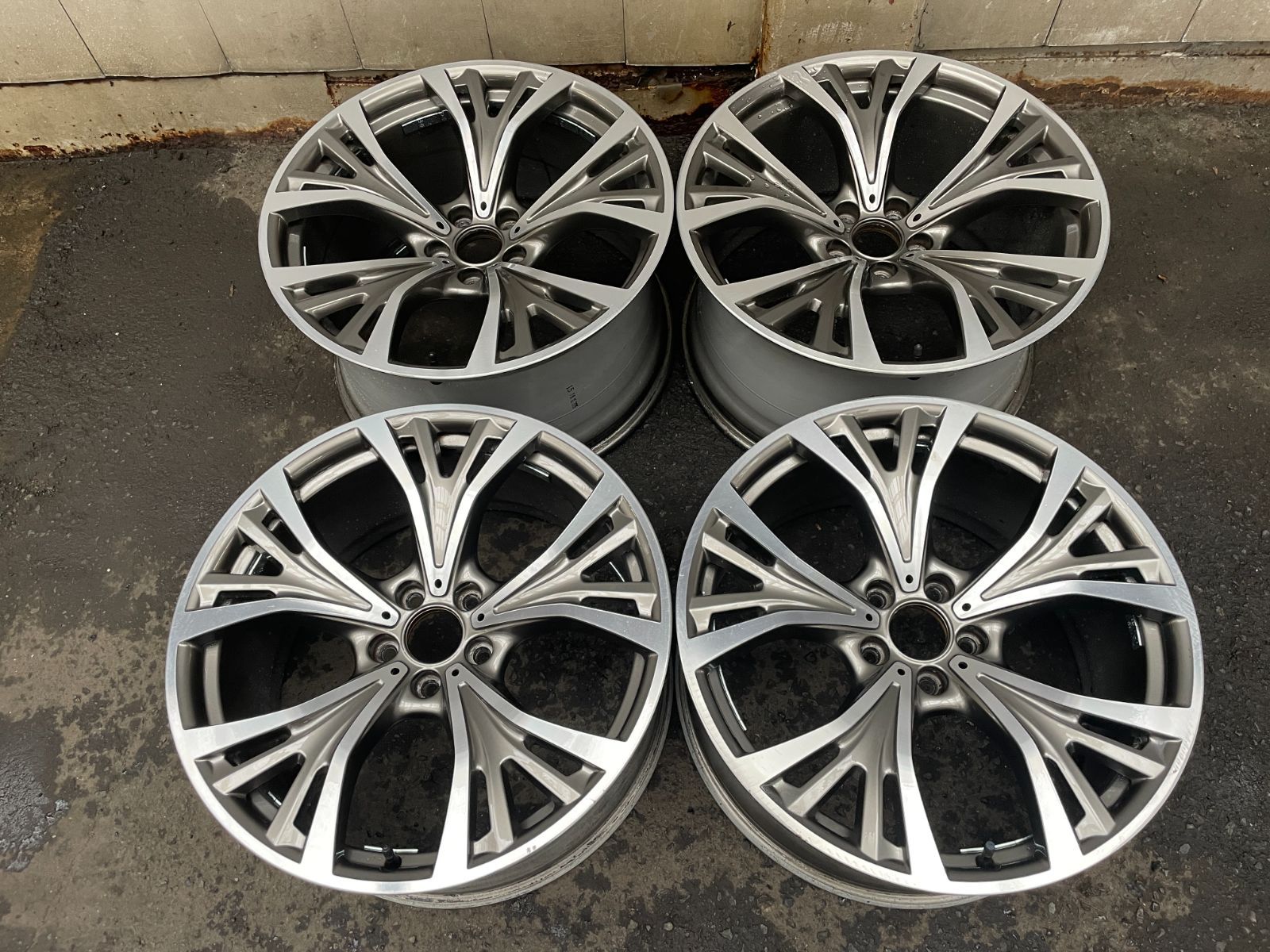 【超希少・定価58万円】 BMW X6 純正オプション 21インチ アルミホイール 36116863100/36116863101 4本セット (1本の価格です。4回ご購入下さい) 菅132