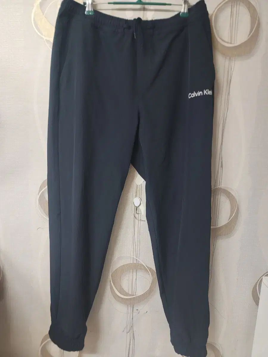 Calvin Klein カルバン・クライン ブラック トレーナー ズボン 34