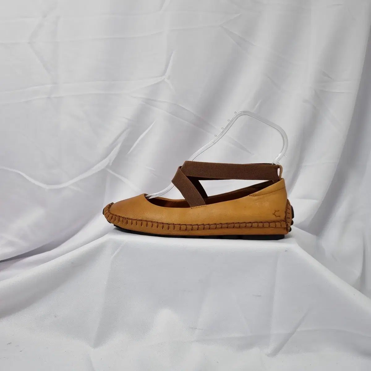 235 CUEREN Valencia 16 ballerina almond flat shoes