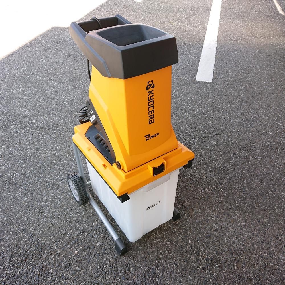 【店頭引取限定】【中古】 インターファームプロダクツ ガーデンシュレッダー 8,030円(税込) 店頭引取限定】中古品 京セラ GS-2010 ガーデンシュレッダー 100V
