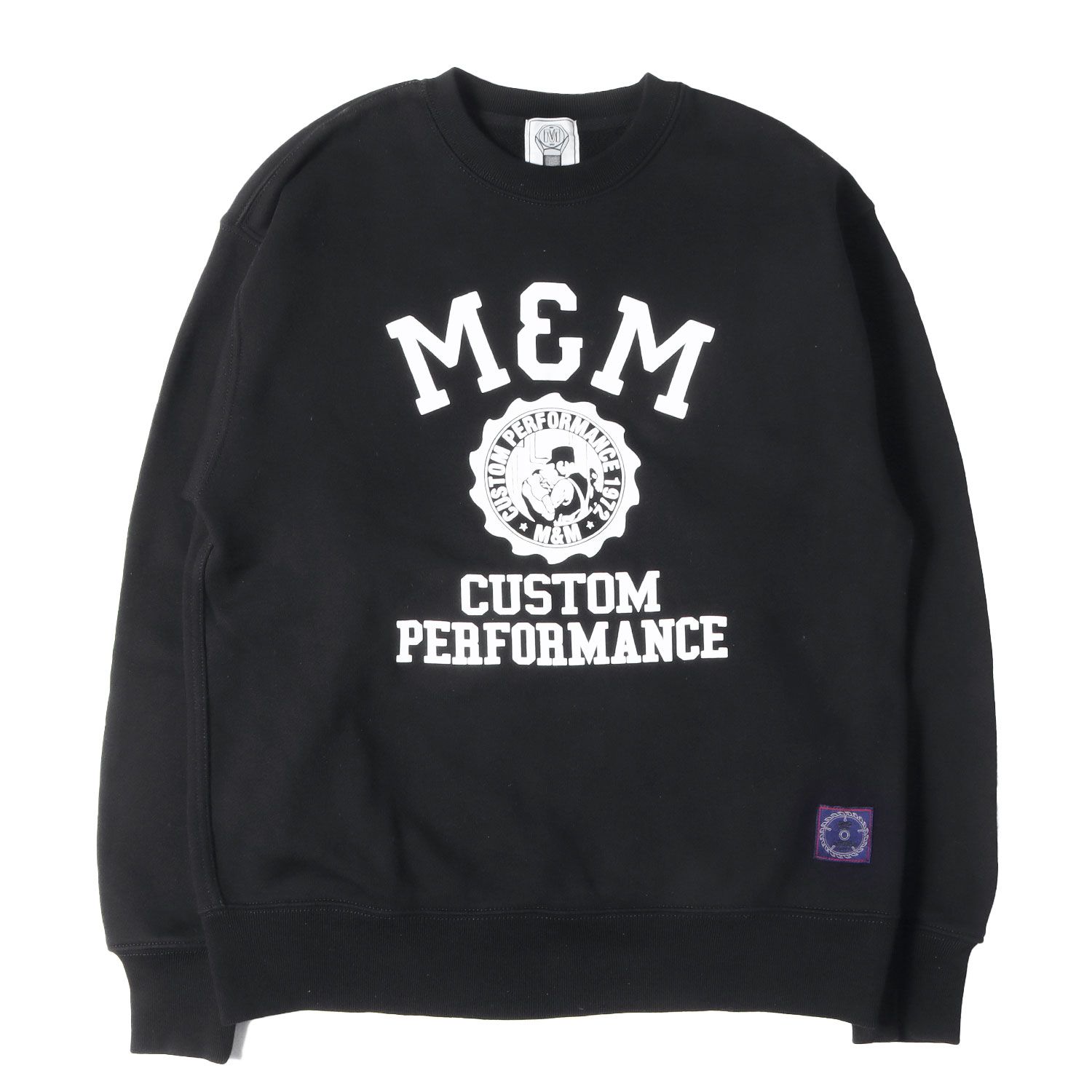 【美品】M&M エムアンドエム スウェット ブラック 黒 サイズ:M | 21AW フロッキープリント カレッジロゴ スウェットシャツ (HEAVY SWEAT) | トップス トレーナー【メンズ】【中古】