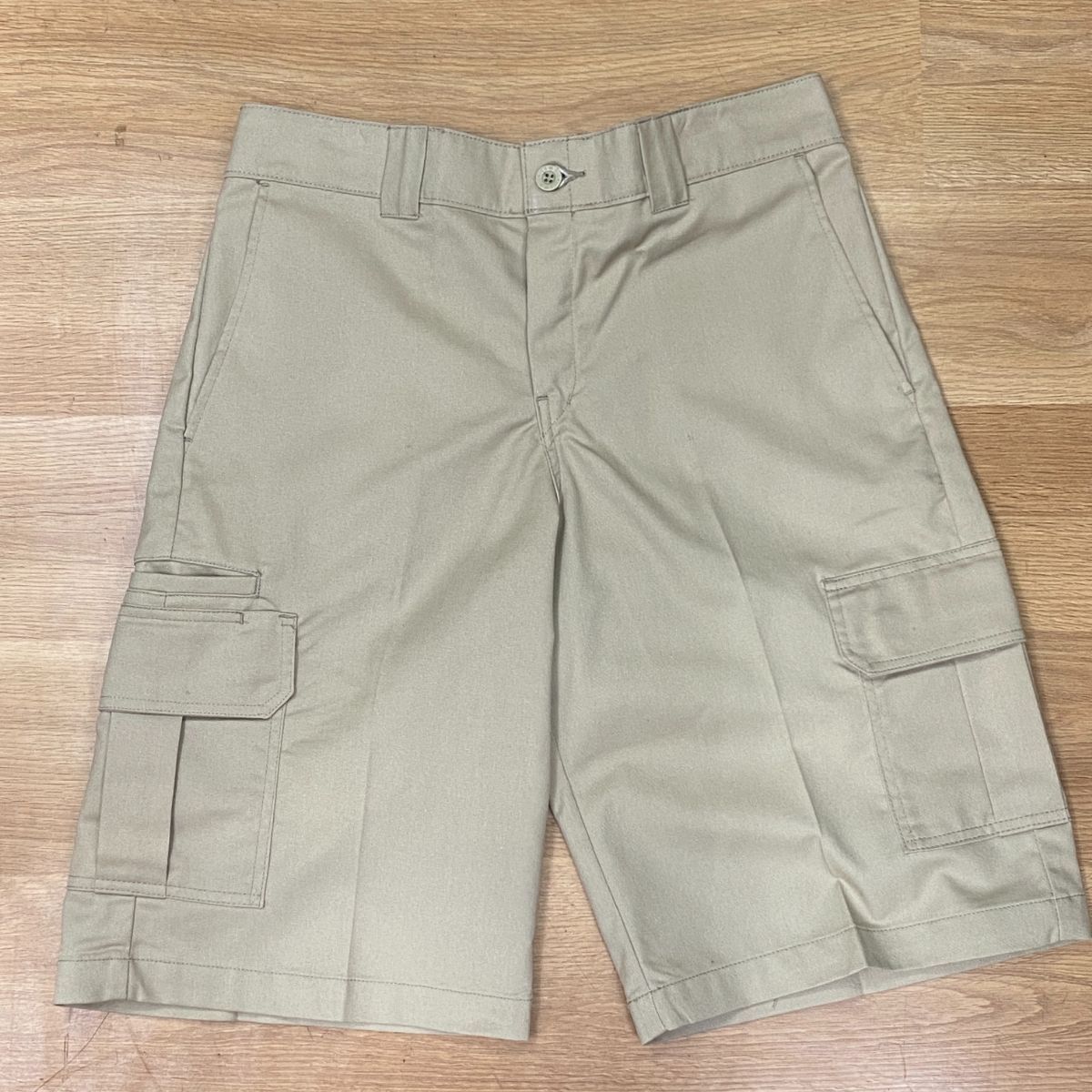 米国仕様 Dickies ディッキーズ 557 FLEX Cargo Shorts リラックスフィット カーゴショート DS (SJNS13)