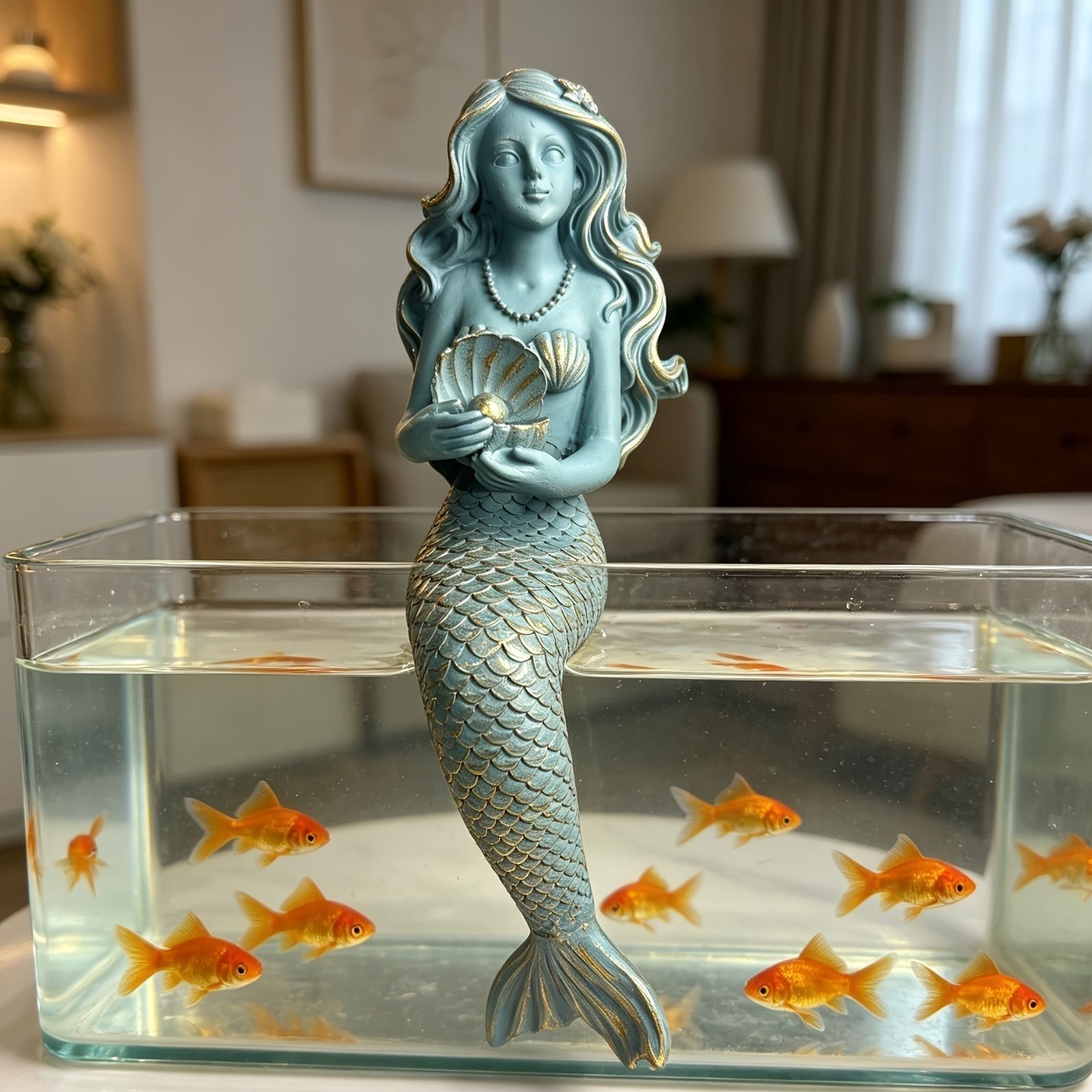 置物 オブジェ ガーデンオーナメント 貝殻を持っている人魚 マーメイド 屋外 屋内 室内 インテリア 玄関 リビング ダイニング 装飾 庭 ガーデニング 装飾 ガーデン 樹脂 ヴィンテージ風 ギフト インテリア用品 贈り物 雑貨 池オブジェ