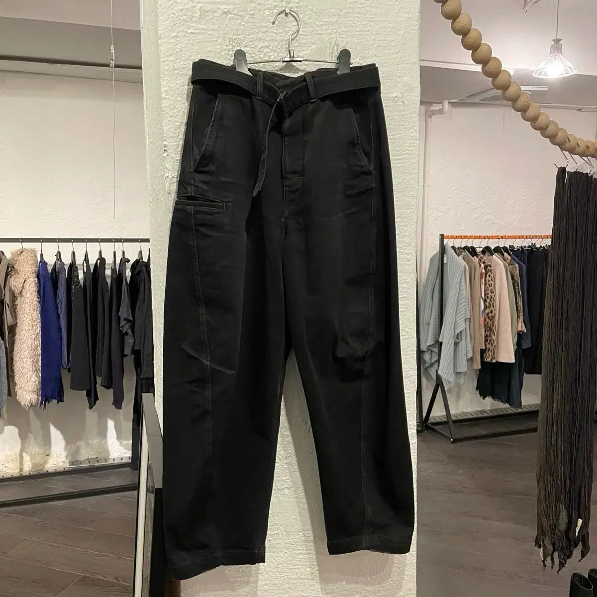 ルメール ツイステ ベルト付き デニムパンツ