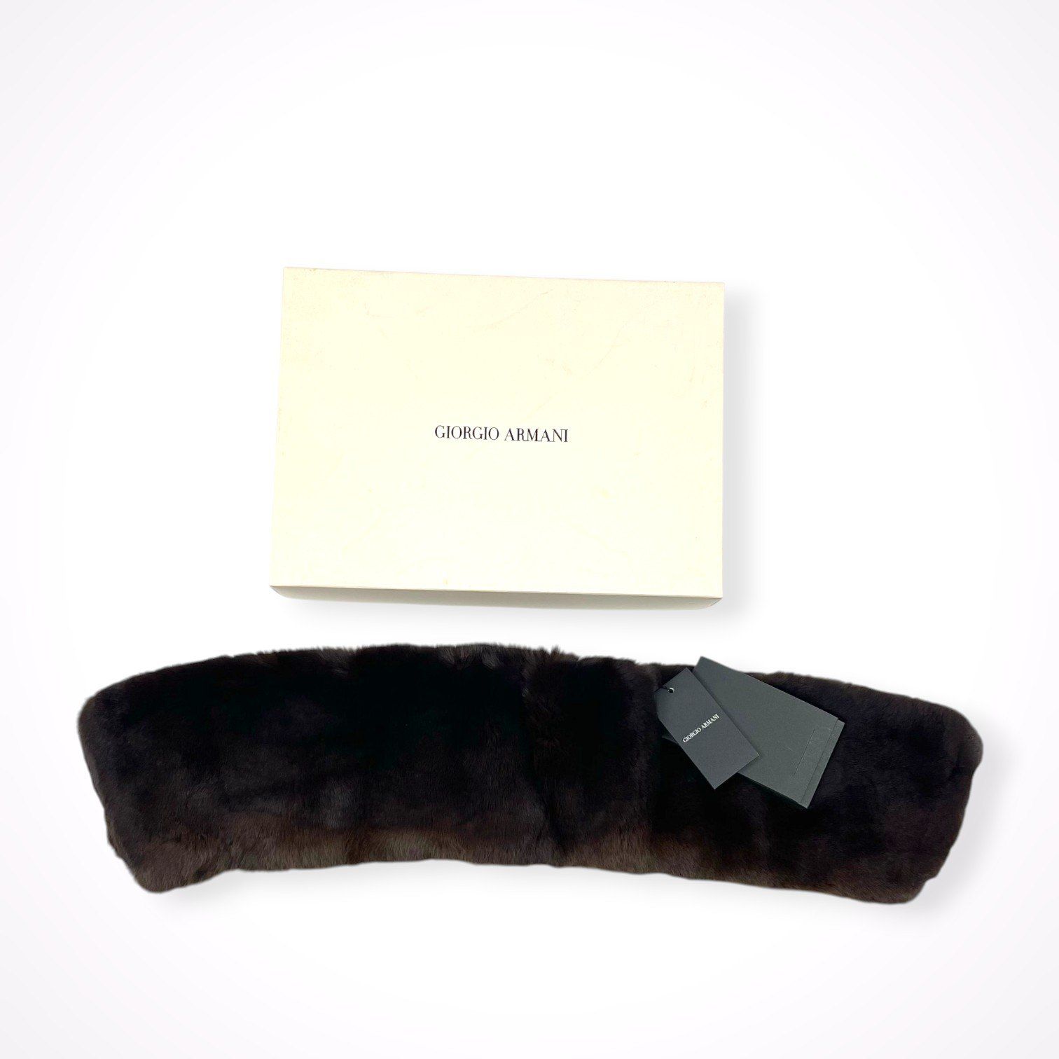GIORGIO ARMANI / ラビットファー ティペット 未使用品 参考定価：180,000程度 13,706円