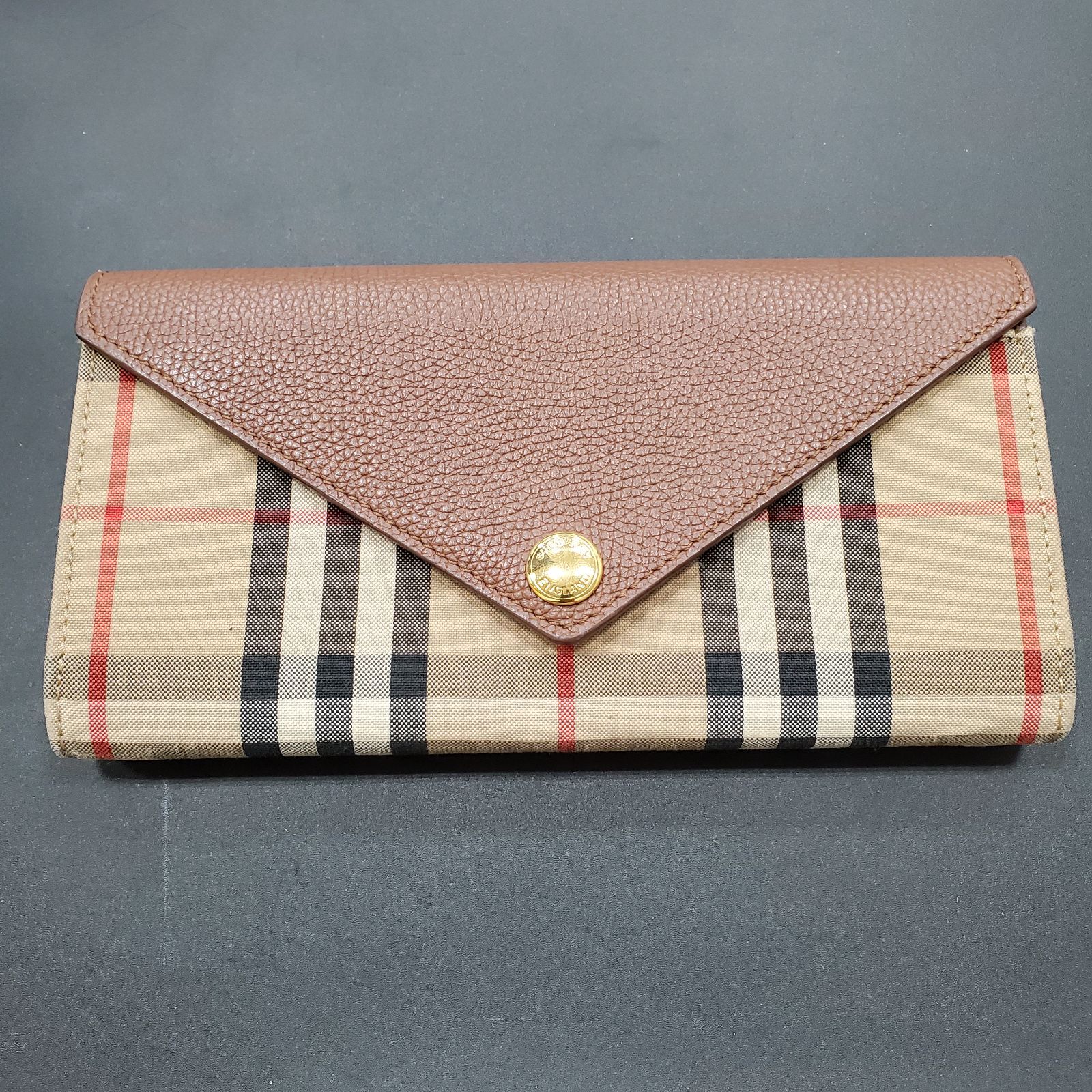 レザー　箱付 ベージュ 長財布 ノバチェック バーバリー BURBERRY 美品 受注生産可能 内側ノバ レザー 二つ折り財布 バーバリー BURBERRY 小物