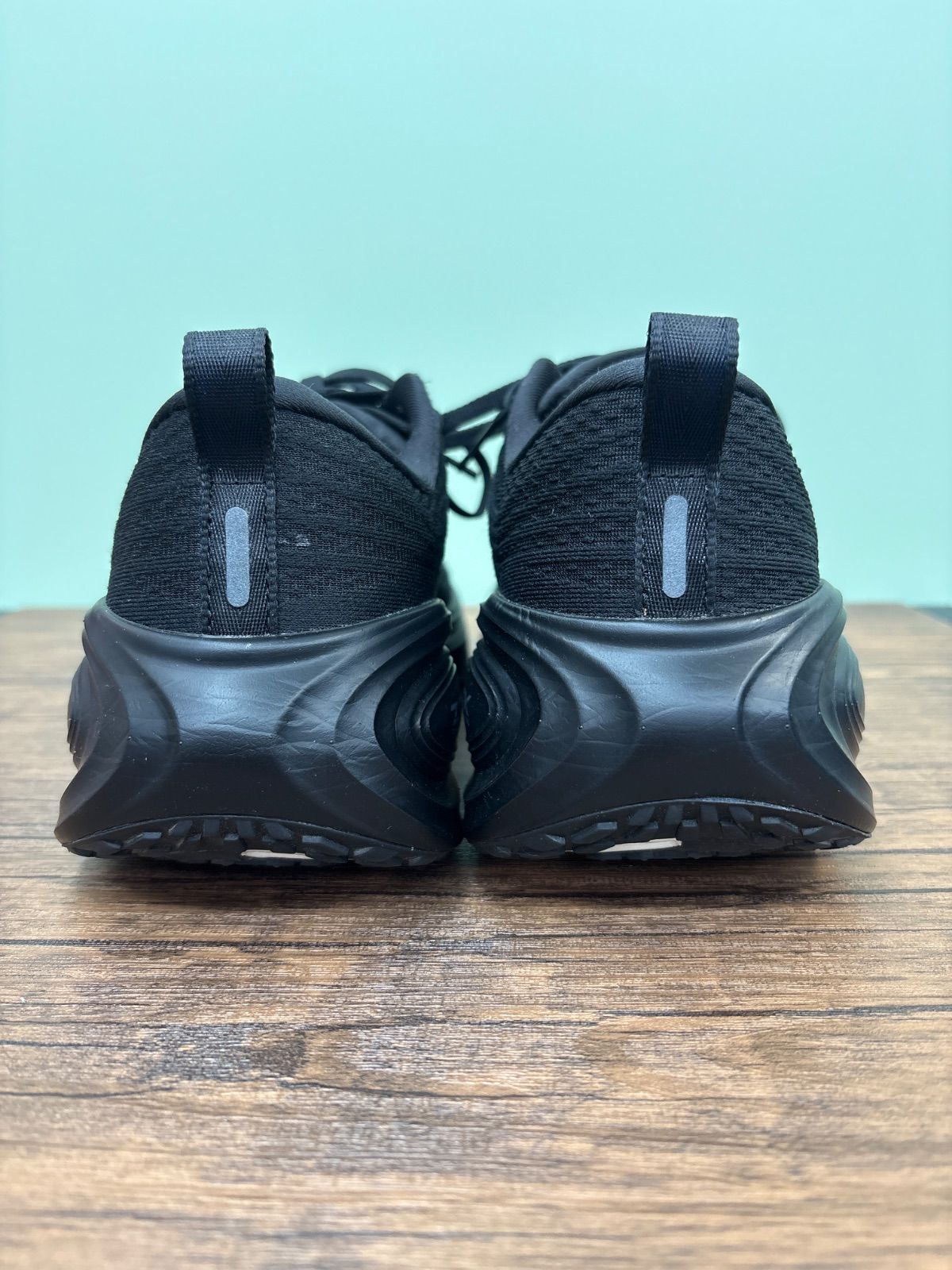 Nike VOMERO PLUS ボメロプラス ランニング 陸上 シューズ ブラック 