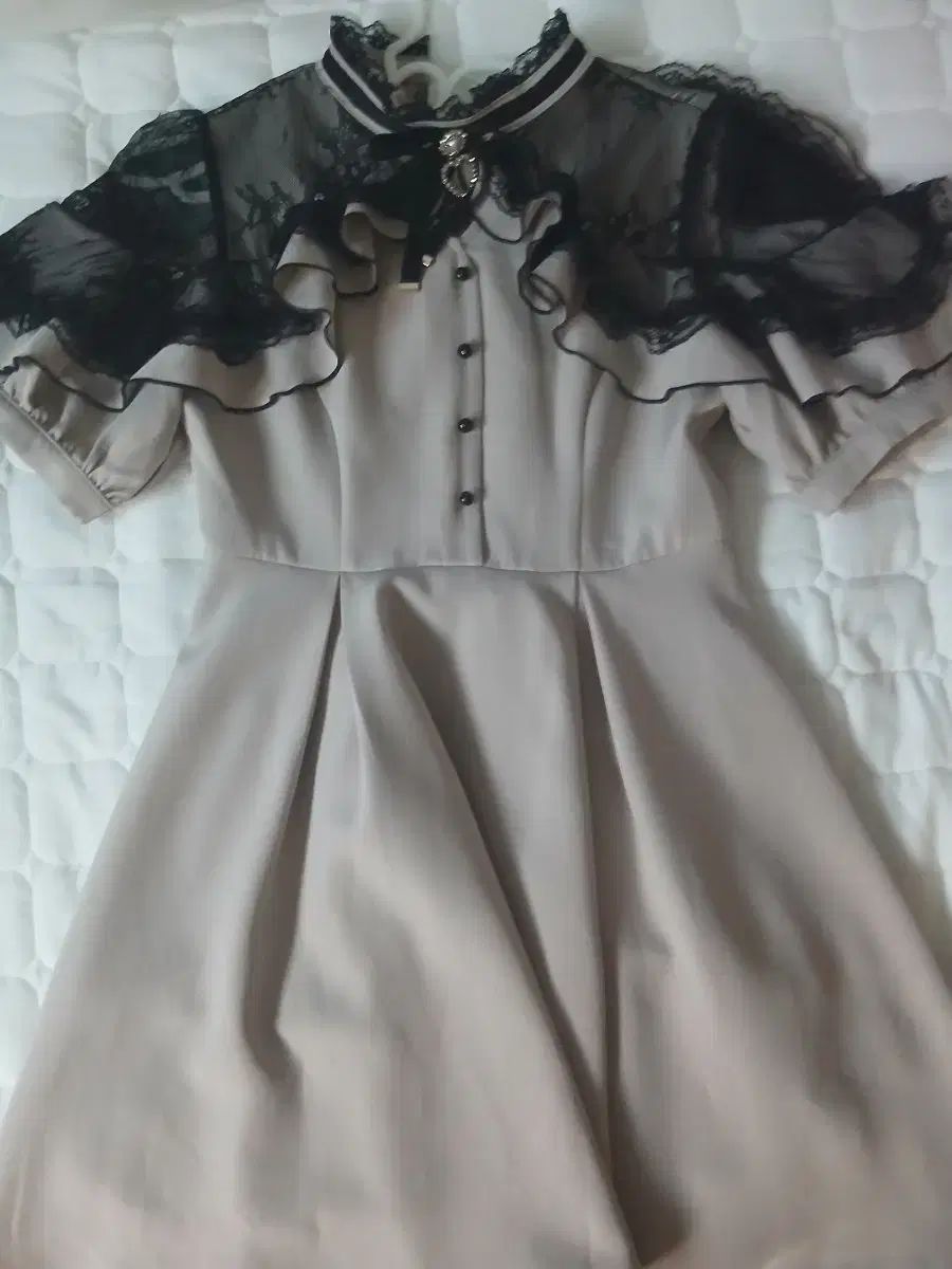 ROJITA ドレス 出品