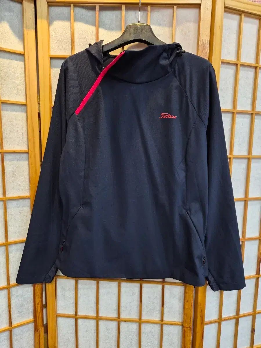 Titleist(タイトリスト) ネイビー ウィンドブレーカー Tシャツ 90