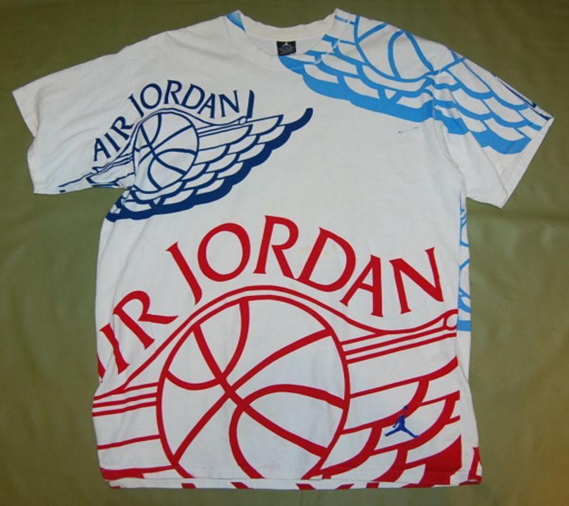 送料無料! アメリカ仕入れ USED プリントTシャツ NIKE ウイングマーク
