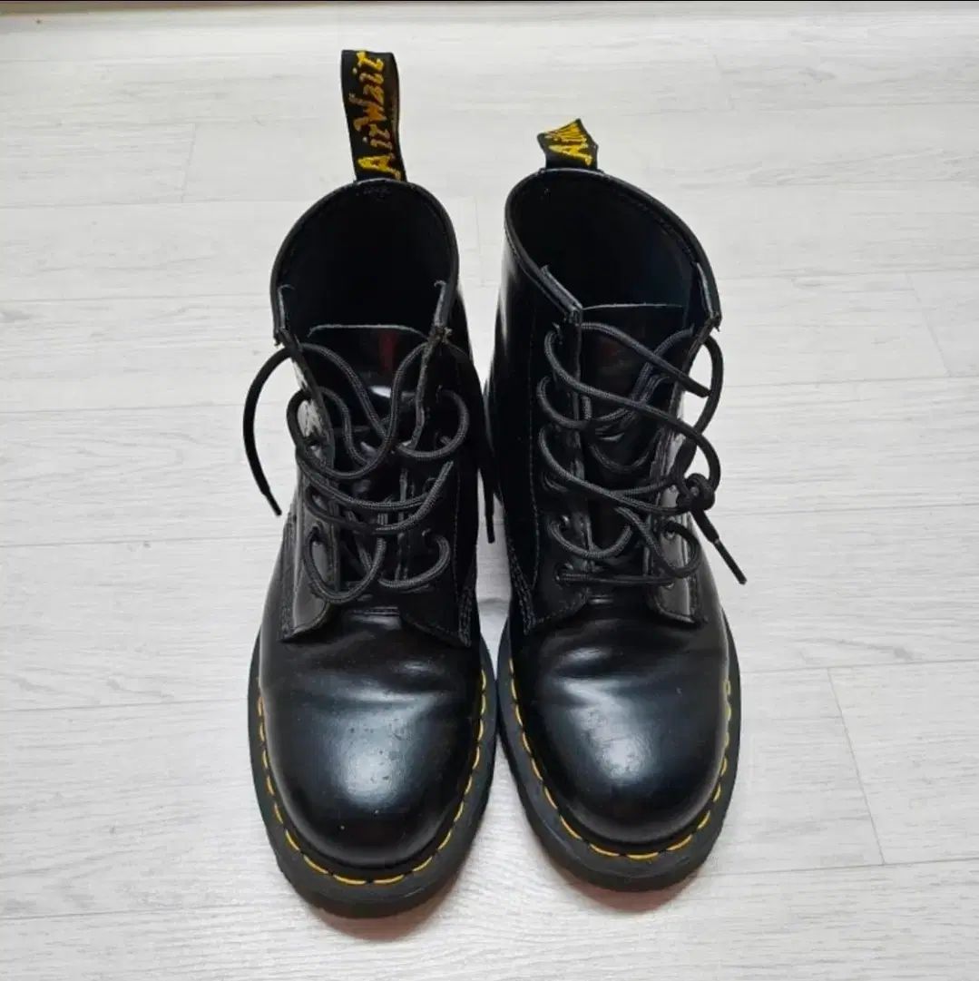 DR. MARTENS ドクターマーチン 6ホール ウォーカーブーツ 260(uk7)