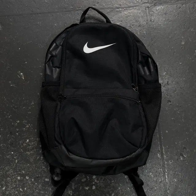 ナイキ スウッシュ バックパック 4,464円