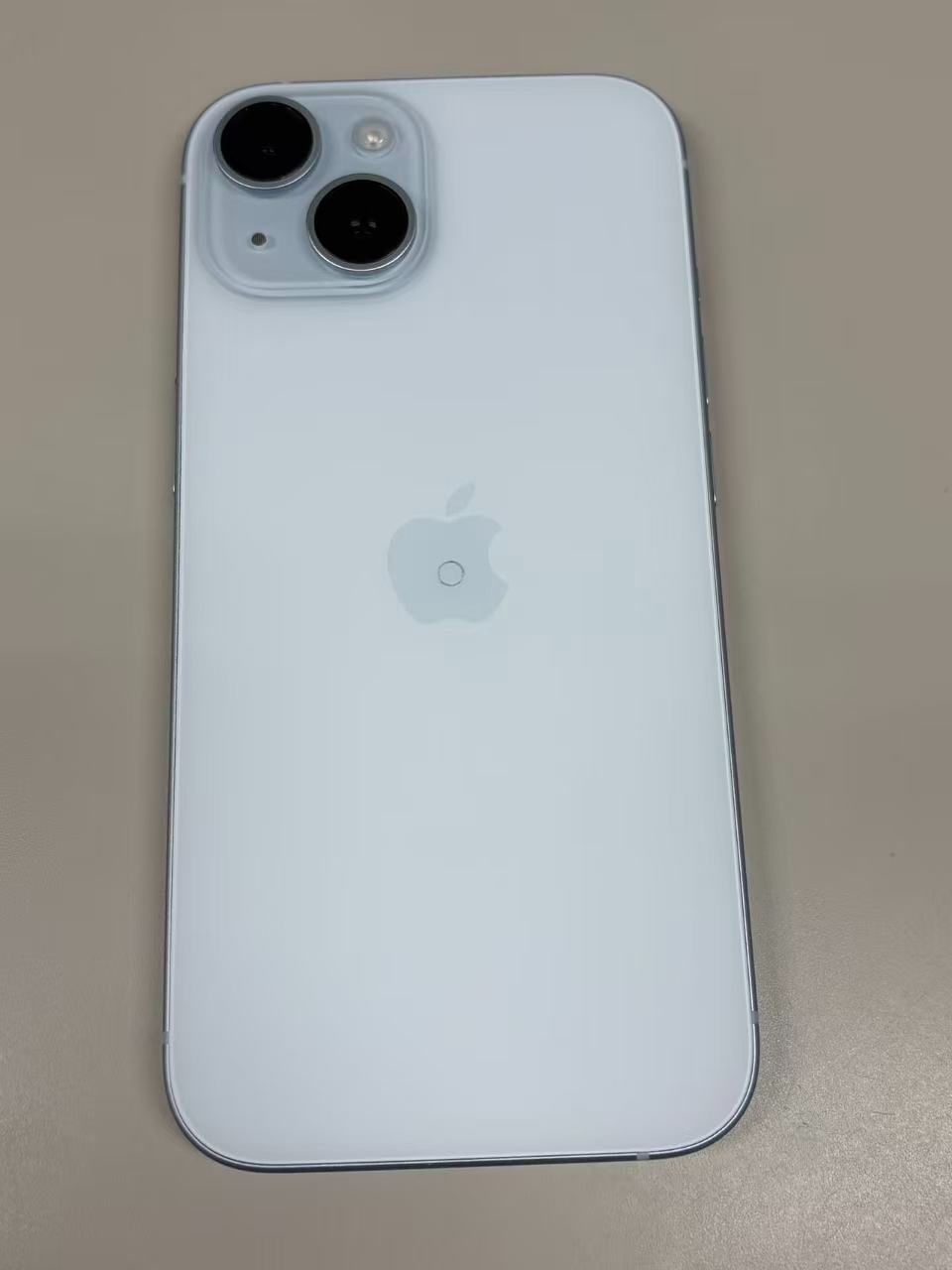 美品 電池87%SIMフリー iPhone15 128GB ブルー 44,880円