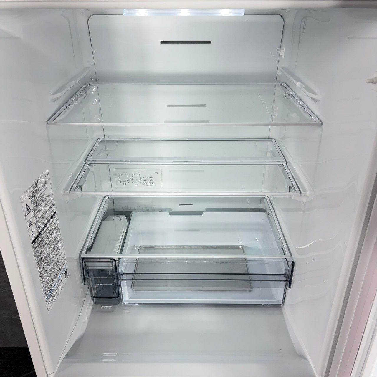 2023年製】 美品 TOSIBA 東芝 3ドア冷蔵庫 冷凍冷蔵庫 GR-U33SC 326L