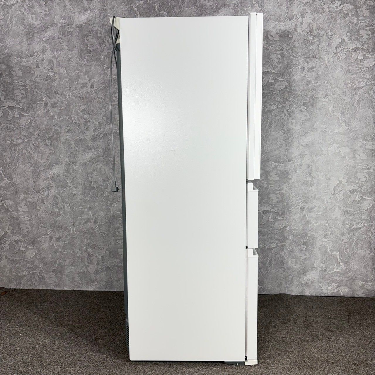2023年製】 美品 TOSIBA 東芝 3ドア冷蔵庫 冷凍冷蔵庫 GR-U33SC 326L