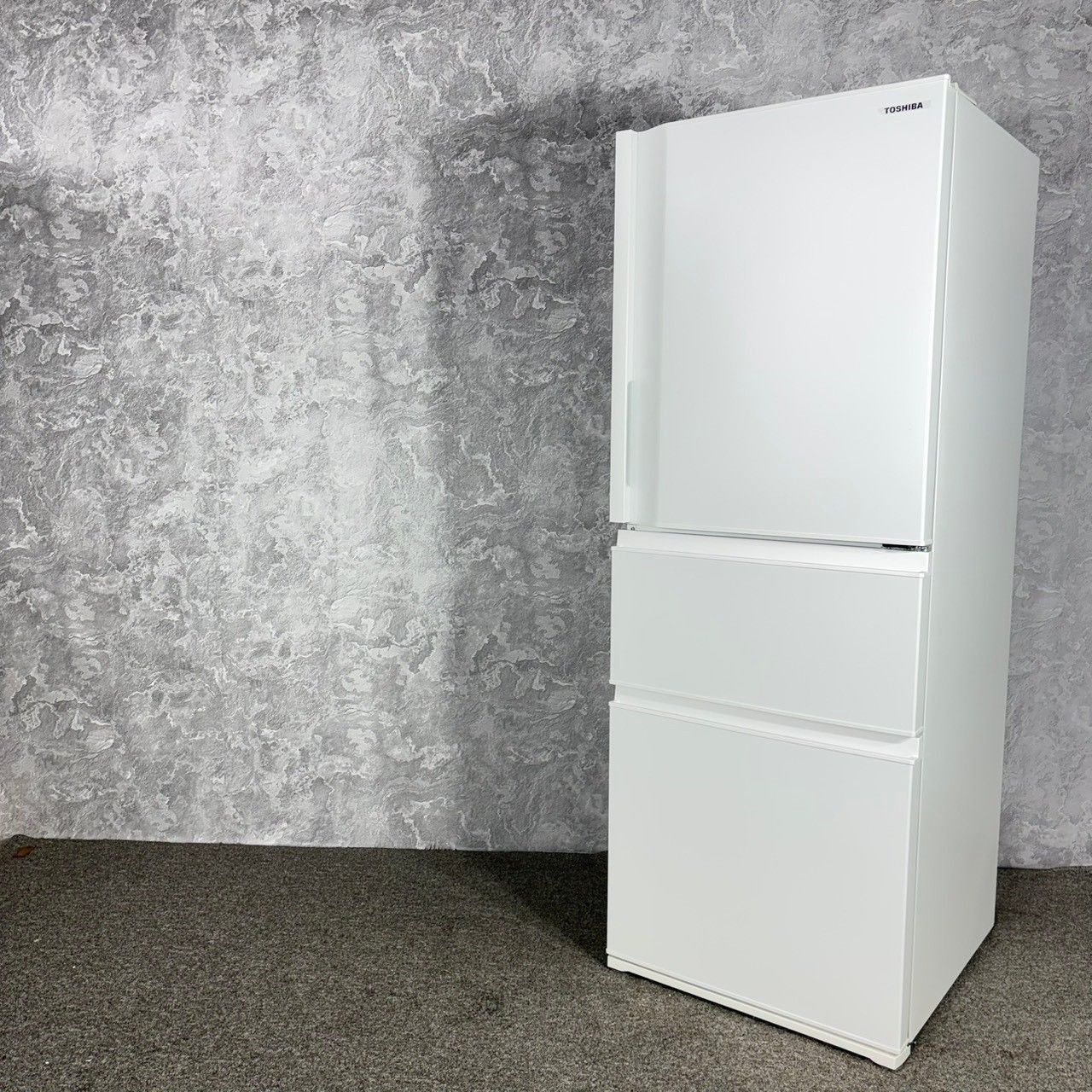 2023年製】 美品 TOSIBA 東芝 3ドア冷蔵庫 冷凍冷蔵庫 GR-U33SC 326L